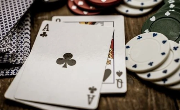 Luật Poker Cơ Bản