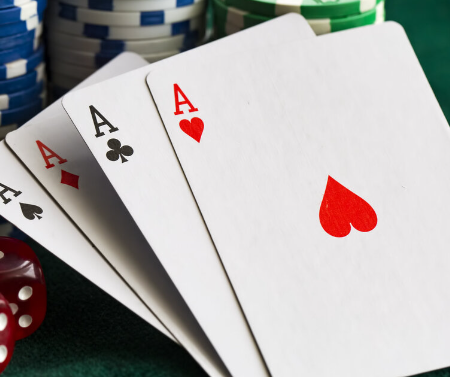 Hướng Dẫn Chơi Poker Cho Người Mới Bắt Đầu 2025