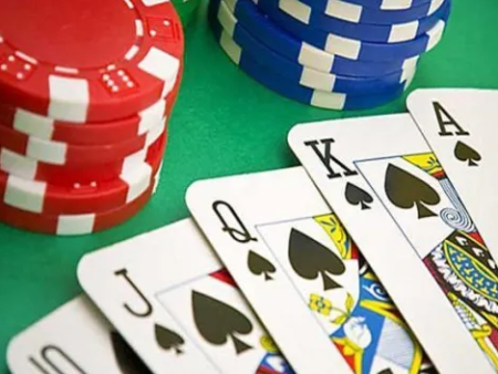 Kinh Nghiệm Chơi Poker: Từ Cơ Bản Đến Chuyên Nghiệp